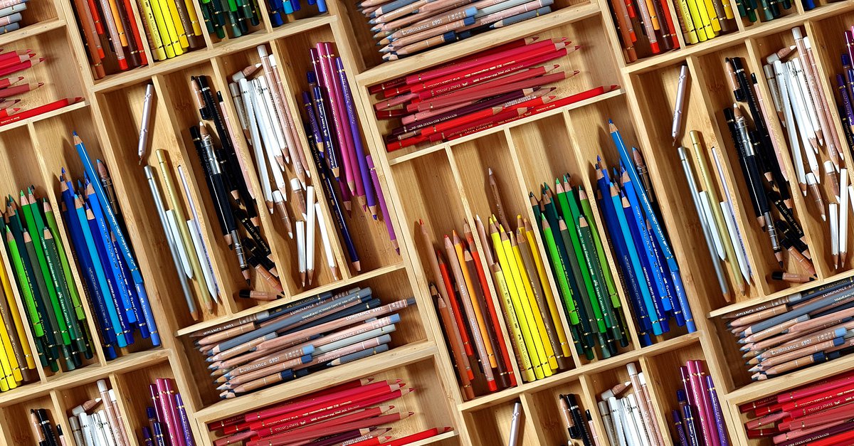 Sorting Organizing my PrismaColor Premier 72 Colored Pencil Set 